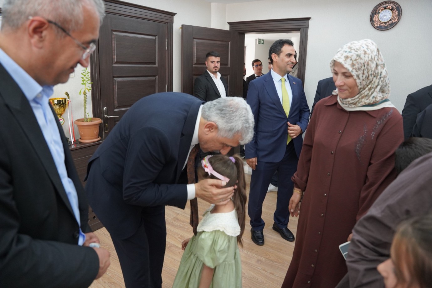KAHTA BELEDİYESİ’NDE BAYRAMLAŞMA PROGRAMI YOĞUN KATILIMLA GERÇEKLEŞTİRİLDİ