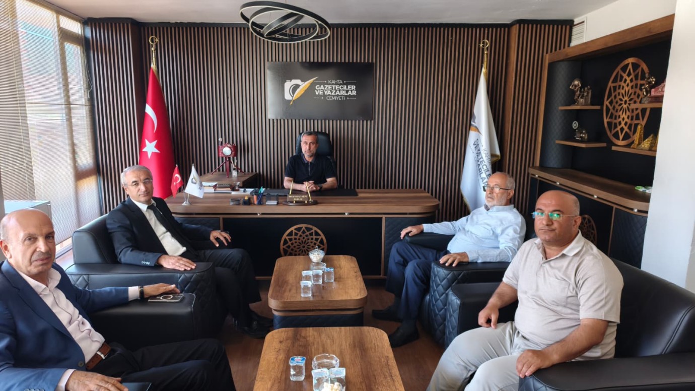 AK Parti Kahta İlçe Başkanı Çelebi’den Gazeteciler ve Yazarlar Cemiyeti’ne ziyaret