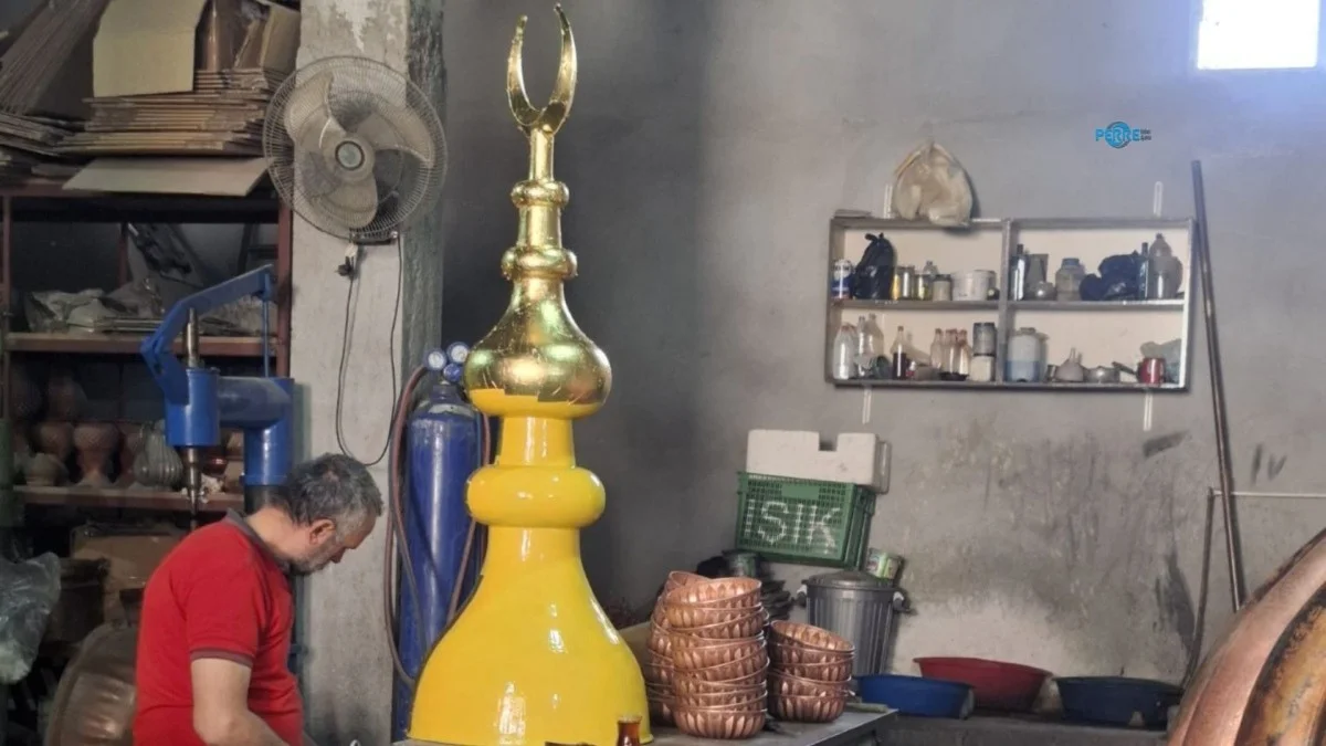 Kahta’dan Rize’ye altın varak: Recep Tayyip Erdoğan Camii’nin süslemelerinde kullanılacak