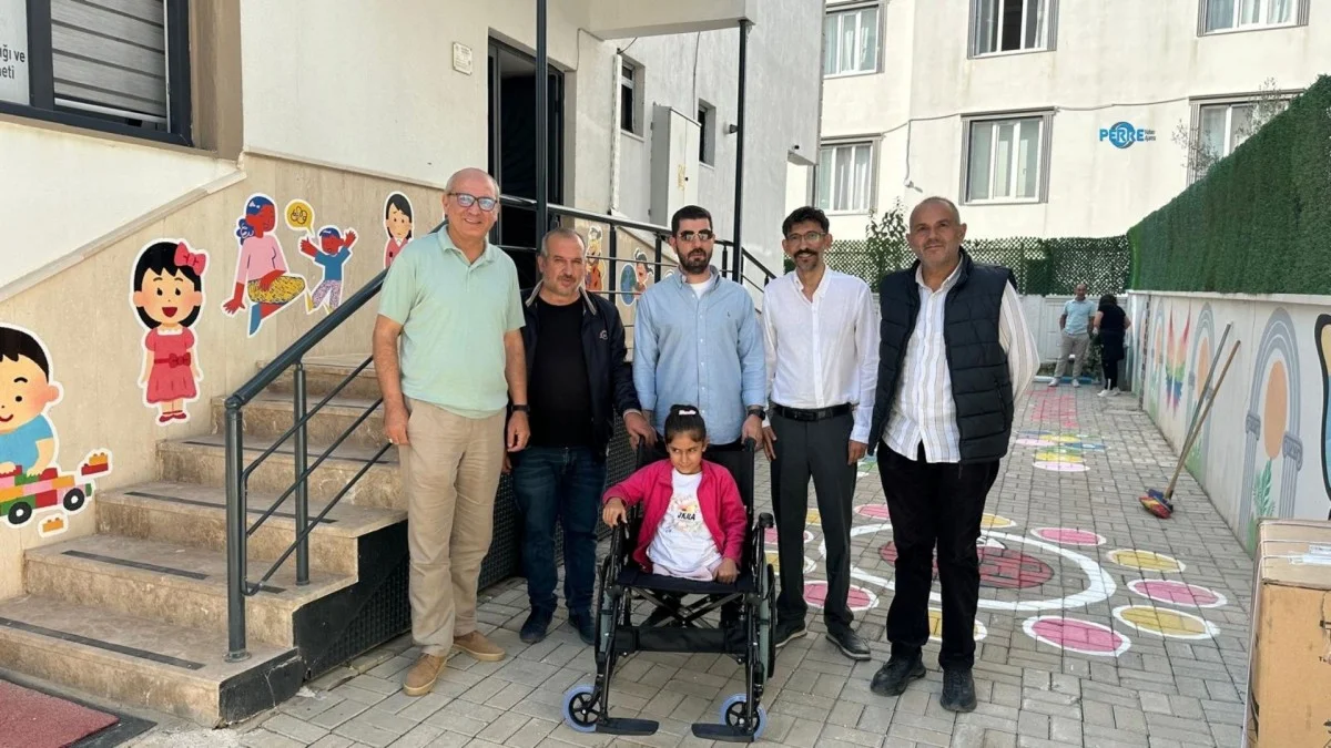 Zabit ailesi için çalışıyor, İkra bilim insanı olmayı hayal ediyor: Enkazdan sonra süren mücadele