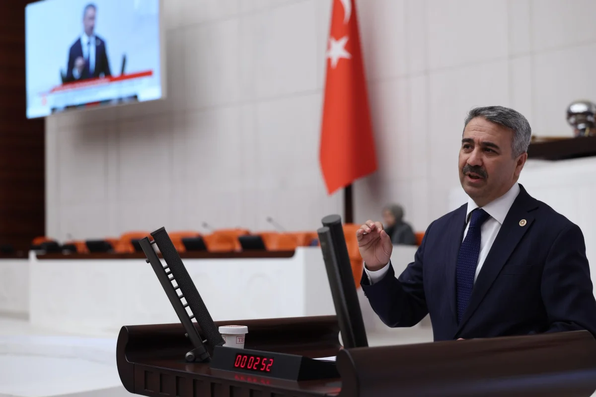 AK Parti Teşkilat Başkan Yardımcısı ve Adıyaman Milletvekili Av. Mustafa ALKAYIŞ: “MUHTARLARIMIZ, MİLLETİMİZLE ARAMIZDAKİ EN GÜÇLÜ GÖNÜL VE HİZMET KÖPRÜLERİNDENDİR”