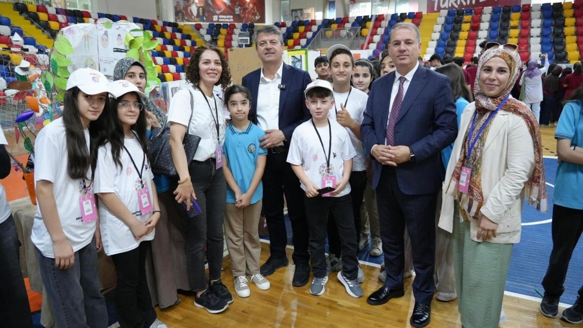 Adıyaman’da TÜBİTAK 4006-C Bilim Fuarı Festivali açıldı - Videolu Haber