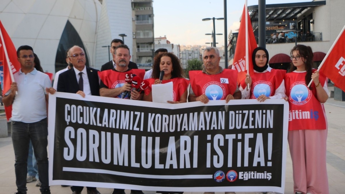 Eğitim-İş’ten okul güvenliği çağrısı: ‘Çocuklarımızı koruyamayan düzenin sorumluları istifa etmeli’ - Videolu Haber