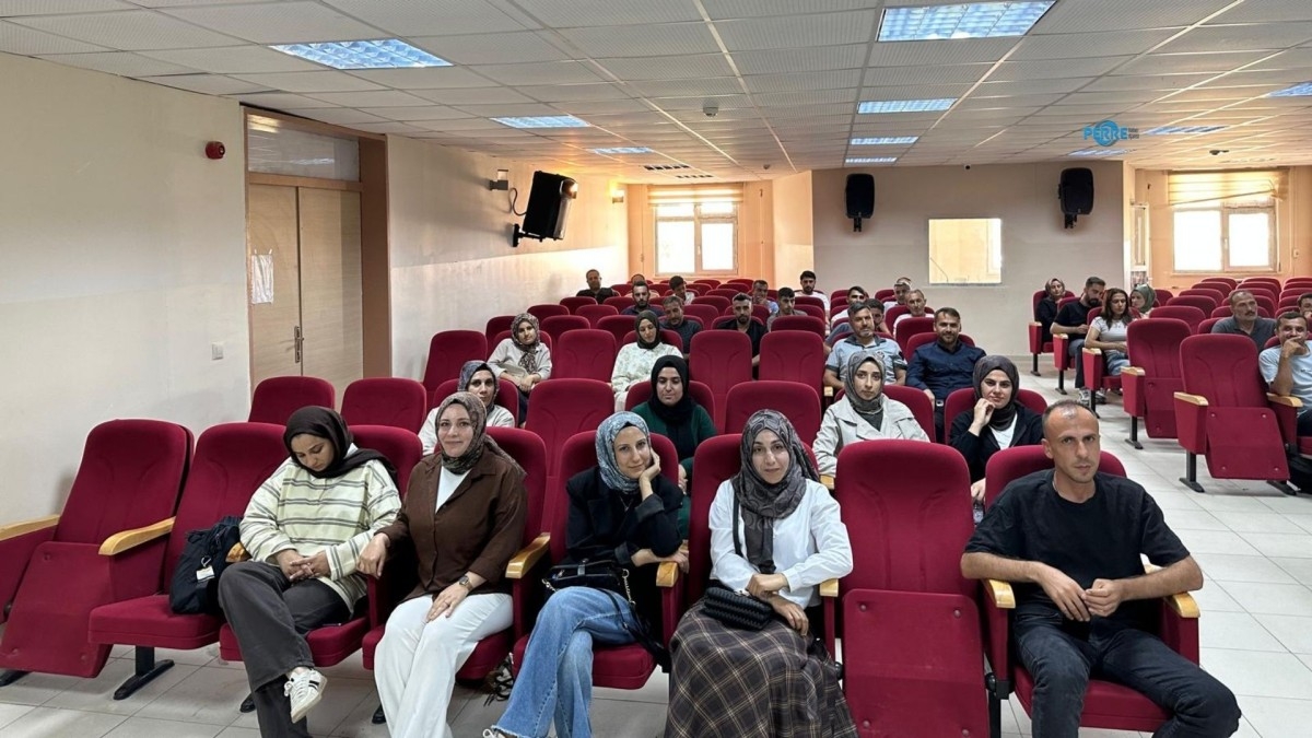 Kahta’da okul bahçe görevlilerine iş sağlığı ve güvenliği eğitimi